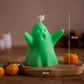 Green ghost Halloween scented candle 9cm height on wood base with autumn decor - Chubby Green (Watery Grapefruit)
