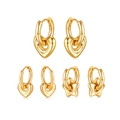 Drei Paar elegante goldene Titanstahl-Ohrringe mit Stern- und Herz-Anhängern - Goldherz & Stern 3-Paar-Set