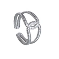 Detailweergave van de zilveren dubbellaagse ring met touwtextuur en centrale knoop - Verstelbaar Open / Zilver