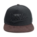 Casquette Brooklyn NYC à visière plate noire en toile et visière marron suédine - Bord Café Chapeau Noir