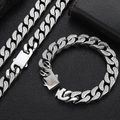 Detail eines silbernen 12mm CNC-Zirkonia-Kuban-Ketten- und Armbandsets mit Kastenverschluss - Bracelet 7 Inches (17.78cm In Length) / Stahlfarbe