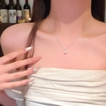Collana a doppio strato minimalista in titanio argento con pendente a cuore di perla - Argento (Doppia Catena Perla)