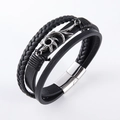 Pulsera de cuero trenzado de tres capas para hombre con patrón de sol tribal y cierre magnético - Color Acero (Cuero Negro con Cierre Plateado)
