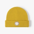 Ingwergelbe Strickmütze mit doppeltem Umschlag und besticktem Smiley-Gesicht-Patch - Ingwergelb