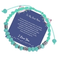 Dettaglio bracciale codice Morse verde menta su biglietto regalo per la festa della mamma - A Mia Migliore Mamma