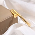 【139】golden Heart Nail