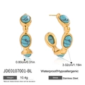 Dettaglio di orecchini a cerchio dorati con turchese che mostra l'altezza di 3,02 cm - Stile Turchese Blu Oro