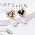 Eleganti orecchini a cuore in argento S925 con gemma nera e pendente di perla bianca - Pietra preziosa grigia/nera / Nero