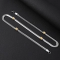 Dettaglio della catena a serpente piatta da 6mm in acciaio con perle oro testurizzate - Collana 55CM