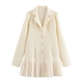 Elegante crème tweed blazerjurk met plooirok en lange mouwen op een witte achtergrond - XS / Melkwit