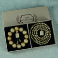 Set de pulseras de madera de sándalo verde natural con cuentas largas para oración - Estilo de Caja de Regalo de Lujo / Juego de Placas Cuadradas de 20mm + 8mm