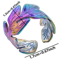 Regenbogenfarbener Blattring im Detail mit Maßen 1,2 cm Breite und 1,7 cm Durchmesser - Regenbogen