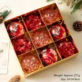 Set de 9 bolas de Navidad rojas con dibujos de Papá Noel y rejillas en caja de 24x24cm - Rojo
