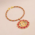 Dettaglio di un bracciale intrecciato con ciondolo occhio di girasole colorato - 4# Bracciale Rosa Rosso