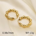 Orecchini a cerchio dorati a forma di bambù in acciaio al titanio misura 38x7 mm - Oro (KE110526-KFC)