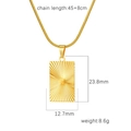 Collana in acciaio al titanio dorato con pendente a cuore rettangolare testurizzato - Quadrato Oro (MS-726)