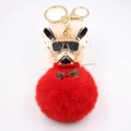Dettaglio portachiavi bulldog francese con testa dorata e pompon rosso morbido - Rosso