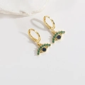 Orecchini a tartaruga malocchio dorati con pietre blu e verdi su sfondo bianco - Tartaruga Marina Zircone Verde