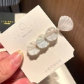 Mermaid seashell hair clip featuring holographic shells and faux pearls for girls - 4# Triple Shell - White