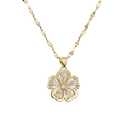 Gouden ketting met vijfblads bloemenhanger en zirkoonstenen op een platte schakel - Wit