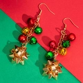 Kerst oorbellen met rode, groene en gouden bellen en een gouden strik ornament - Rode Groene Gouden Bellen Met Gouden Strik Oorhaak