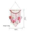 Suspension murale macramé avec plumes tissées rose et ivoire et perles en bois, 50x70cm - Série Rose / 40x70cm