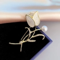 Elegant tulip brooch in gold finish with white pearls and rhinestones on velvet - White Tulip Shell Pearl