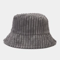 Detalle de gorro de pescador de pana gris con rayas verticales gruesas y textura suave - M (56-58cm) / Gris