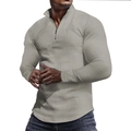 Dettaglio del tessuto grigio in maglia a nido d'ape della felpa da uomo con mezza zip - S / Cachi