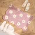 Tapis de chambre en peluche rose avec motifs floraux blancs et bords ondulés - 40*60cm / Mer de Fleurs Roses