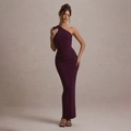 Detailaufnahme der Raffung und des seidigen Stoffes am lila One-Shoulder-Abendkleid - M / Burgunderrot