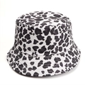 Detail of black and white leopard print bucket hat with reinforced stitching on the brim - M (56-58cm) / Leopard Print White