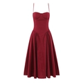 Elegante dieprode maxi-jurk met spaghettibandjes, korsetlijfje en een wijde rok - S / Bordeauxrood