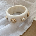 Cream Texture French Retro Pearl Style (32#)