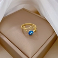 Vergoldeter Ring mit blauem Auge und Zirkonia-Blättern auf einer Schmuckbox - Einstellbar Offen / Böses Auge Blatt Offener Stil / Gold (J0149)