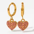 Goldene Herz-Ohrhänger mit rosa Zirkonia-Steinen und Klappbügel für modische Damen - Gold Mit Rosa Zirkon (KDE1210)