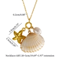 Détail du collier style marin avec pendentifs étoile de mer, coquillage et dimensions - Collier Perle Artificielle Étoile de Mer Coquillage Doré (N1932G)