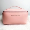 Rosa Kosmetiktasche aus PU-Leder mit Griff und Rose of No Man's Land Schriftzug - Rosa