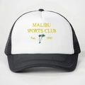 Detalle del bordado de Malibu Sports Club y gráfico de palmera en gorra de camionero - Talla única / Negro y Blanco