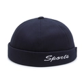 Berretto docker blu scuro con ricamo Sports bianco in stile retrò streetwear minimalista - Regolabile / Blu navy