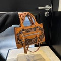 Bolso bandolera marrón con panel de leopardo y detalle de cremallera metálica - Marrón