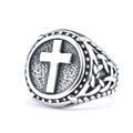 Anello vintage in acciaio inossidabile con croce e motivi a nodi celtici su fondo bianco - US 7 / Stile Croce Nodo Celtico (25509)