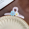 Pink marble hair claw clip with blue and white flower accents on a ceramic plate - Light Pink Medium (Blue+White) - 11cm