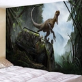 Arazzo con dinosauro raptor su jeep nella giungla per decorazione parete camera - 150x130cm / Raptor Jeep