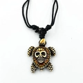 Macro di pendente a tartaruga in finto osso con teschio su cordino nero intrecciato - D-1/Tartaruga Teschio Beige Marrone