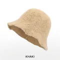Chapeau bob d'hiver en laine d'agneau kaki avec texture brossée et design cloche élégant - M (54-58cm) / Kaki