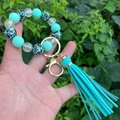 Tiffany blue silicone bead bracelet with leopard print and elegant long tassel keychain - Green