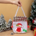 Sacchetto regalo di Natale in feltro grigio con pupazzo di neve e pompon rossi - Pupazzo di Neve Grigio