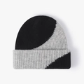 Bonnet en tricot d'hiver au design minimaliste avec blocs de couleurs noir et gris - Taille unique / Gris Noir (22B030)