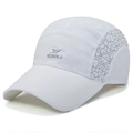 Gorra deportiva blanca de secado rápido con malla transpirable y logotipo de SDSRUI - Blanco